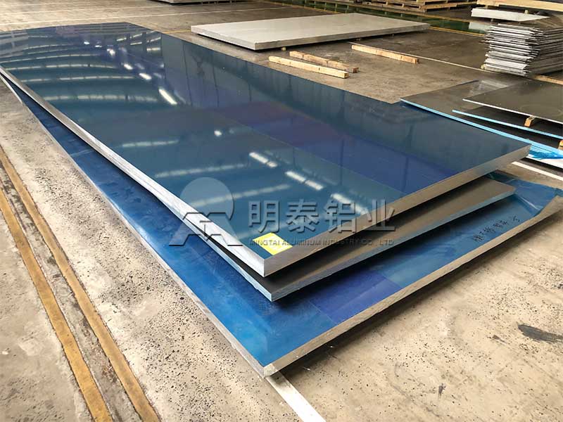 5754精东影业传媒APP下载用于声屏障一吨价格多少？优点有哪些？